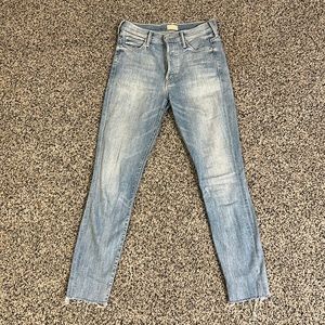 Size 27 MOTHER denim The Stunner Ankle Fray jeans